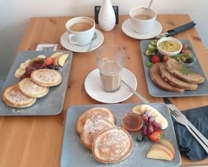 All-vegan breakfast at Kabuff in Jena