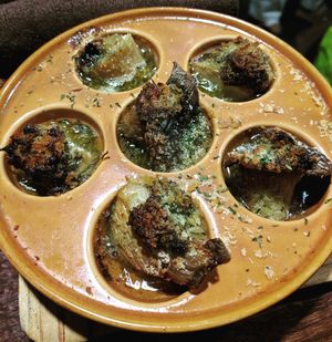 Escargots ! at Aju in Osaka