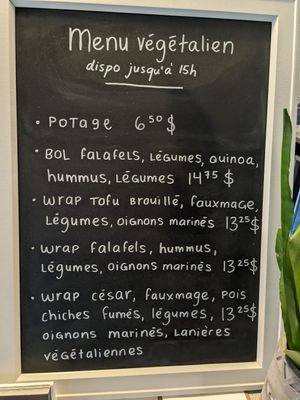 Menu Vegetalien at Le Philtre Café in Quebec