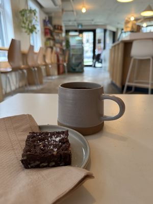   at Le Philtre Café in Quebec