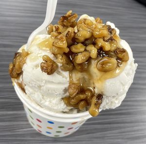 Vanilla w/Wet Walnuts  at Charlie & Munco's in North Wildwood