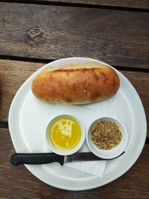 Bread, oil and dukkah at Thornton's in Thornton Beach