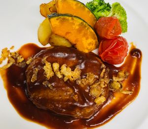 Soy meat hamburger demiglace sauce at Restaurant Shangri La - レストラン シャングリ・ラ in Tokyo