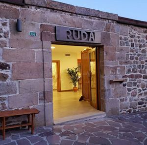 Exterior del local at Ruda in Villacarriedo