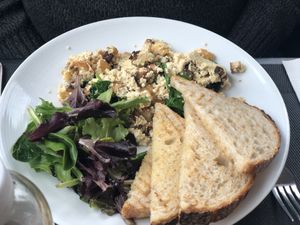 Scrambled tofu with spinach and mushrooms 10/10 at True Bistro in Somerville