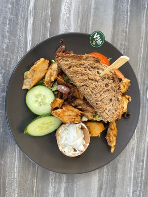 Vegan gyros bread  at Bosbrasserie In de Sluis in Well