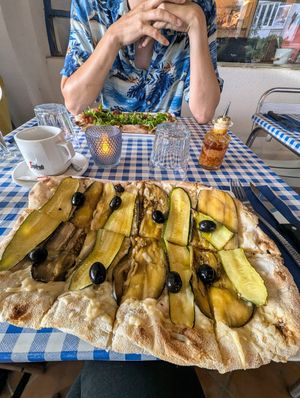 Delicious with lots of vegetables.
But not my favorite, maybe I missed a substantial amount of garlic to spice it up. I'm not a big fan of Chili oil. at La Pomme D'Adam in Hyeres
