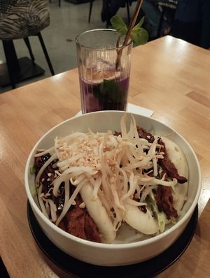 Bao and lemonade at Boho in Lodz