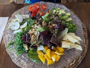 Vegan salad at Tactic Beach in Castelldefels