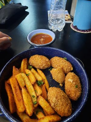 Tofu fingers, nice! but they have better dishes at Ramona in Barranquilla