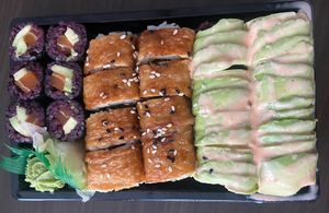 Sushi to go   at Niiko Sushi x Vegan in Leipzig