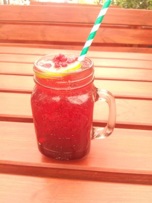 Pomegrenate lemonade at Niiko Sushi x Vegan in Leipzig