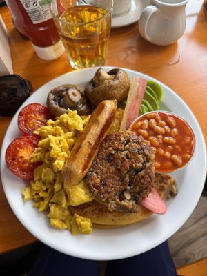 Full vegan breakfast! Freshly cooked and absolutely delicious! I would have licked the plate clean if I could! The team could not have been friendlier or more accommodating to us. Also super dog friendly. Thank you! I thoroughly recommend. at 4 Coo Wynd in Falkirk