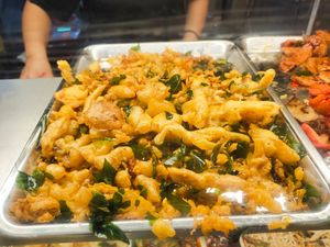 Dishes available at Ju Fu Yuan Vegetarian Delight 聚福缘素食 - Serangoon in Northeast Singapore