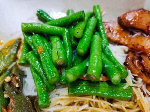 Long bean at Ju Fu Yuan Vegetarian Delight 聚福缘素食 - Serangoon in Northeast Singapore