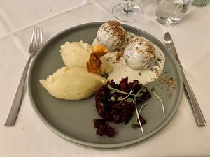 Königsberger Klopse  at Place to V in Lenzen Elbe