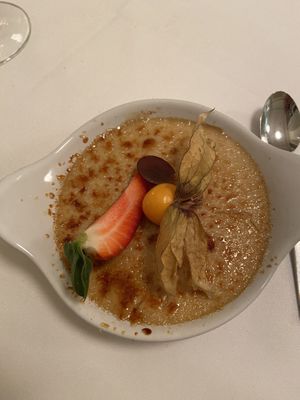 Créme brulée  at Place to V in Lenzen Elbe