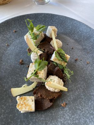 Gebratener Mandelkeese  at Place to V in Lenzen Elbe