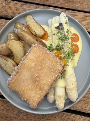   at Place to V in Lenzen Elbe