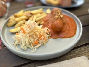Currywurst aus Soja mit Pommes   at ahead Burghotel in Lenzen Elbe