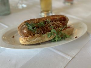 Hot Dog aus Erbsen   at ahead Burghotel in Lenzen Elbe