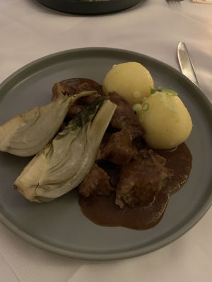 Ente mit Klößen  at ahead Burghotel in Lenzen Elbe