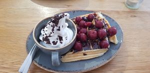 Croissantwaffel Schwarzwälder Kirsch at KARO18 in Bamberg