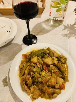 Green beans casserole and a nice glad of wine at To Stachi in Crete