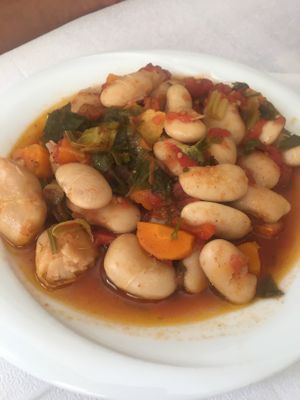 gigantes- ginat beans in tomato sause at To Stachi in Crete