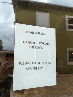 Temporary closure at MAD DUCK Burger & Pizza bar in Nin