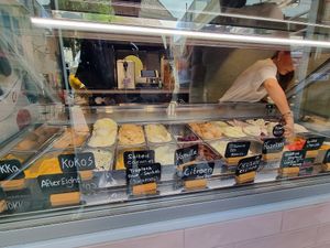 All the ones with 'sorbet' noted are vegan at Lutteke in Zwolle