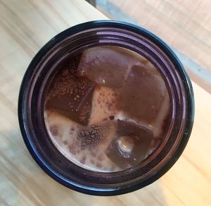 Iced "Maccadachino" at The Nuts Exchange in Tokyo