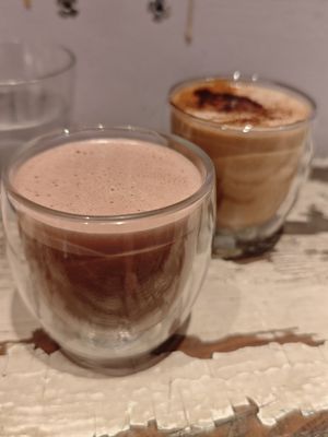 Hot cocoa and cappuccino made with macadamia milk at The Nuts Exchange in Tokyo