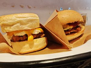 Egg muffin (WONDERFUL) and burger at The Nuts Exchange in Tokyo