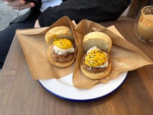 Eccmuffinn  at The Nuts Exchange in Tokyo