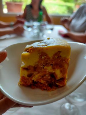 Tarta crudivegana de zanahoria at Restaurante Los Balcones in Villena