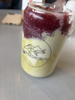 Iced Matcha Berry  at Kaffeesaurus in Bonn