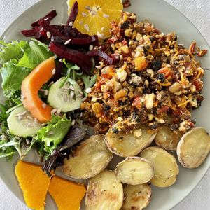 Mexidinho de Tofu at Fava Mercearia Café in Lagos