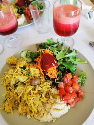 Vegetables "à bras" at Fava Mercearia Café in Lagos