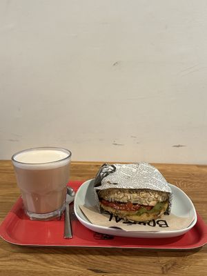 chai latte & vegan bagel  at Boréal Coffee Shop - Talacker in Zurich