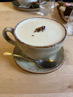   at Max Pett in Munich