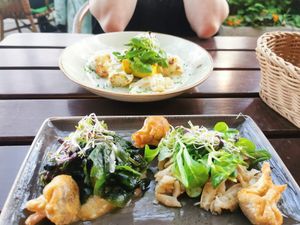 Mushrrom ceviche and cauliflower cheesecake at Max Pett in Munich