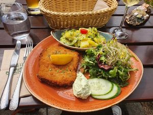  at Max Pett in Munich