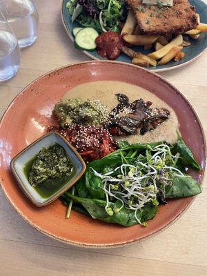   at Max Pett in Munich