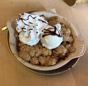 Apple Crumble   at Max Pett in Munich