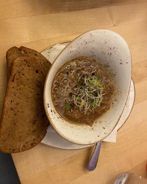 Onion soup  at Max Pett in Munich