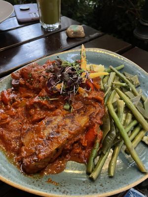 Seitan Steak in tomato sauce  at Max Pett in Munich