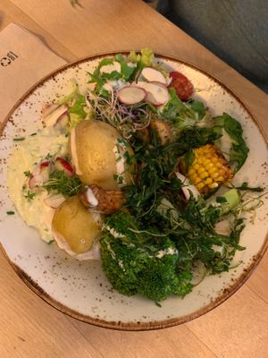  at Max Pett in Munich