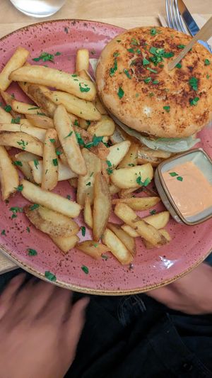 Burger at Max Pett in Munich