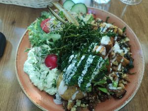 Garden Bowl 😍🥦 at Max Pett in Munich